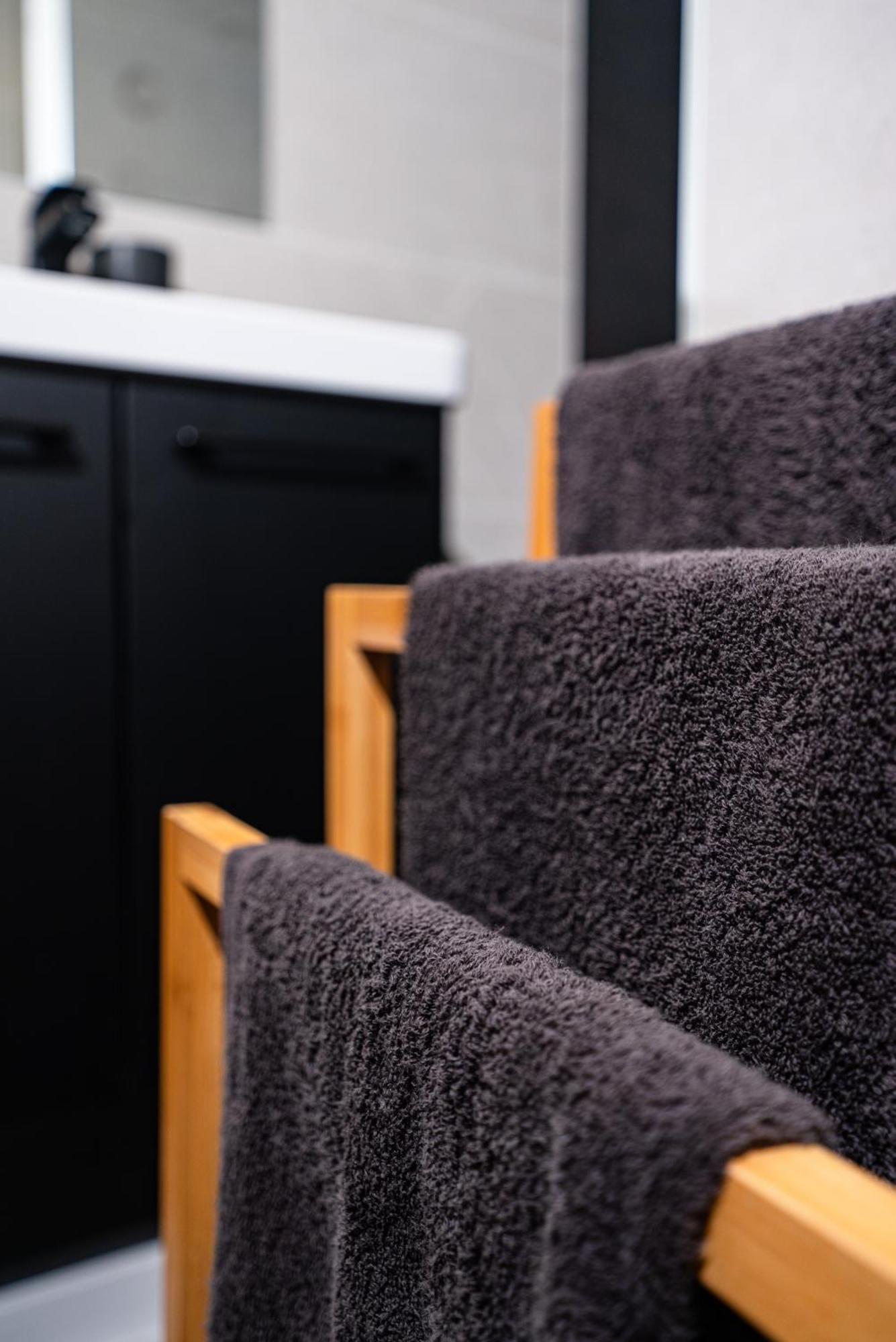 Moderne T2 Centre Sauna Wifi Home Office Netflix Strasbourg Kültér fotó